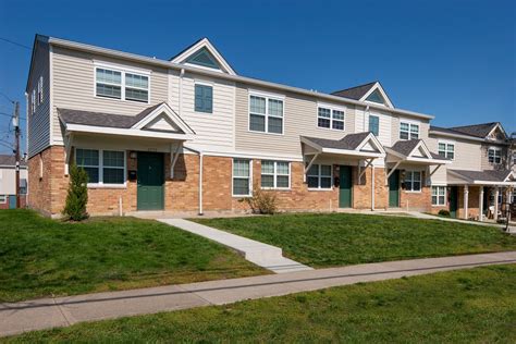 Textile <b>Apartments</b> has rental units ranging from 421-873 sq ft starting at $1310. . Apartments for rent in cincinnati